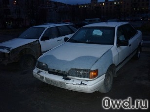 Битый автомобиль Ford Scorpio